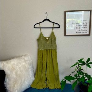 Comfortable Cute Green Jumper. Open V Cut. Wide leg and knit top.